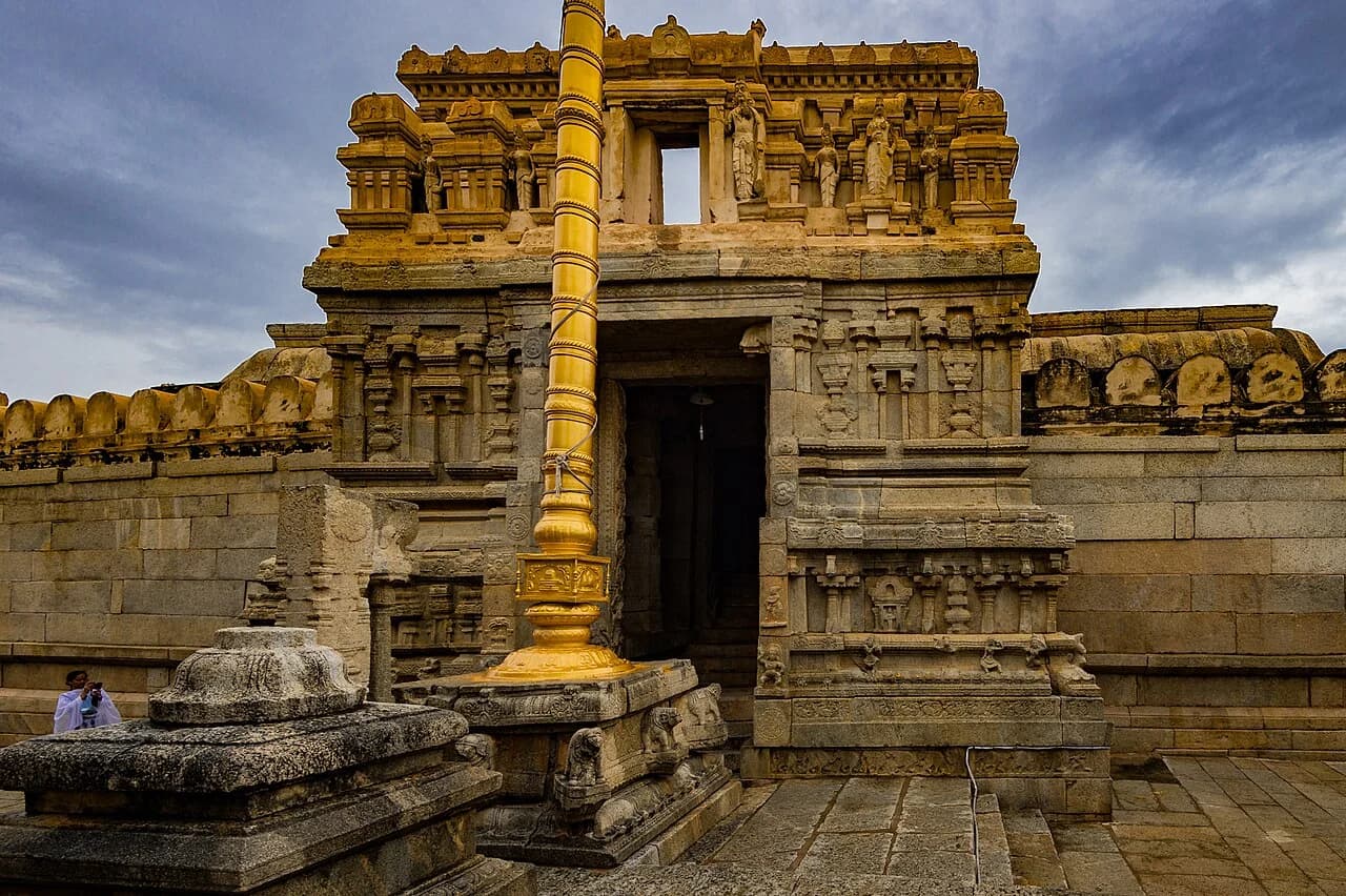 Anantapur · Lepakshi Veerabhadra Temple & Hanging Pillar