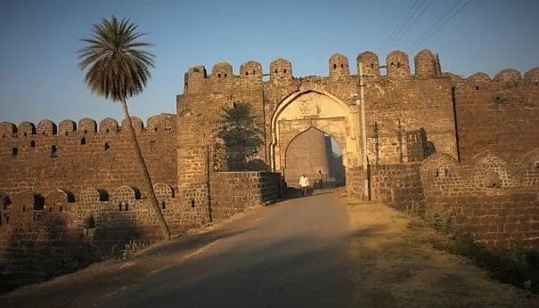 Belagavi · Historic Belgaum Fort & Kamal Basti