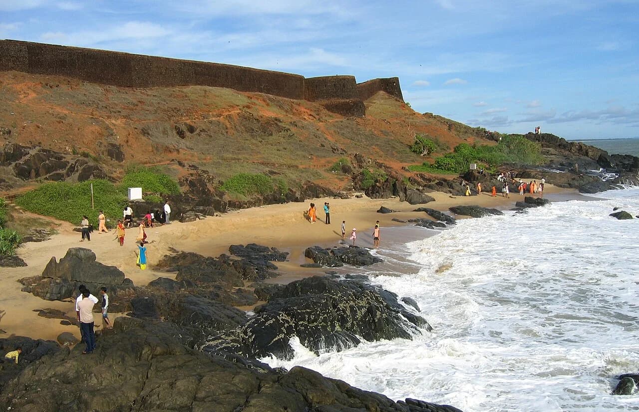 Kanhangad · Historic Bekal Fort on Arabian Sea
