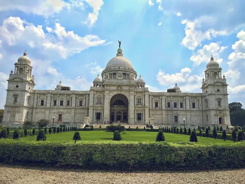 Howrah Bridge & Victoria Memorial