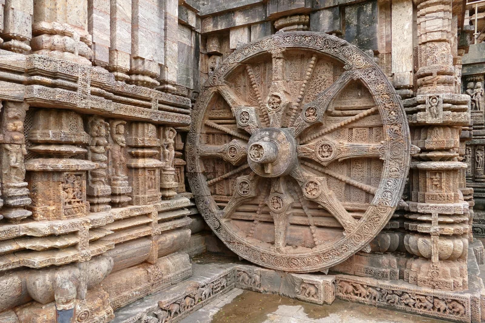 Odisha · Konark Sun Temple & Puri Jagannath Sanctum